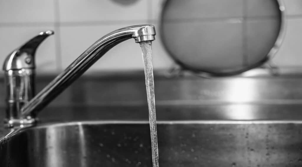 How to Conserve Water and Lower Your Utility Bills